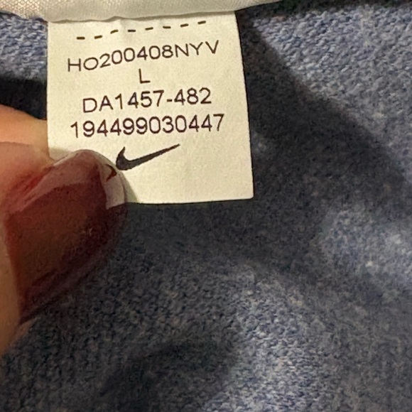 Nike 1/4 zip woman’s sweater size L. Heathered blue, with pockets. Long sleeve. - Picture 11 of 14
